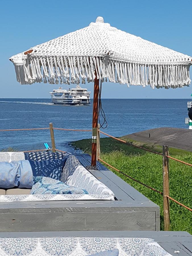 Romantisch Huisje Nabij Het Strand Met Uitzicht Op De Tulpenvelden Julianadorp Exterior foto