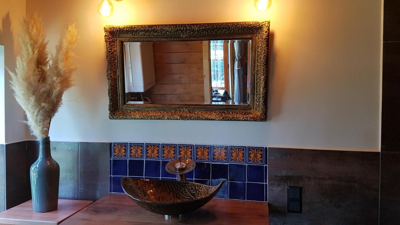 Romantisch Huisje Nabij Het Strand Met Uitzicht Op De Tulpenvelden Julianadorp Exterior foto