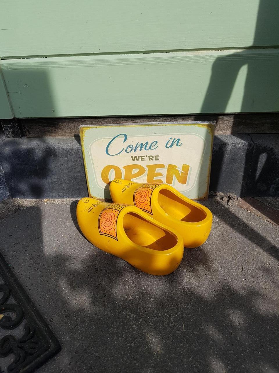 Romantisch Huisje Nabij Het Strand Met Uitzicht Op De Tulpenvelden Julianadorp Exterior foto